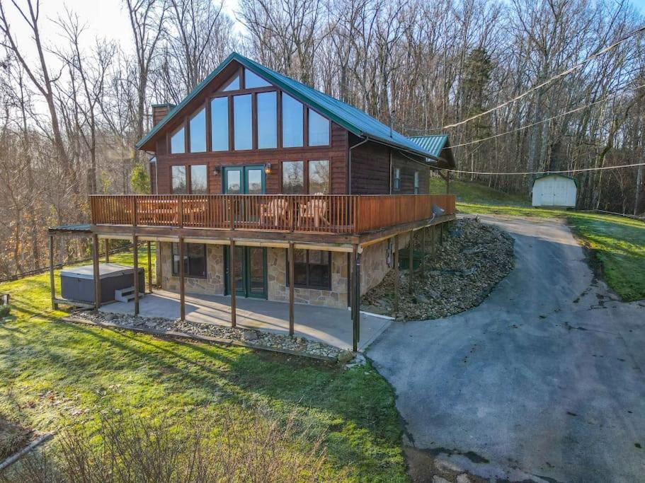 Dog Friendly! Views! Hot Tub! Close To Pf! Gsmnp Севьервилл Экстерьер фото