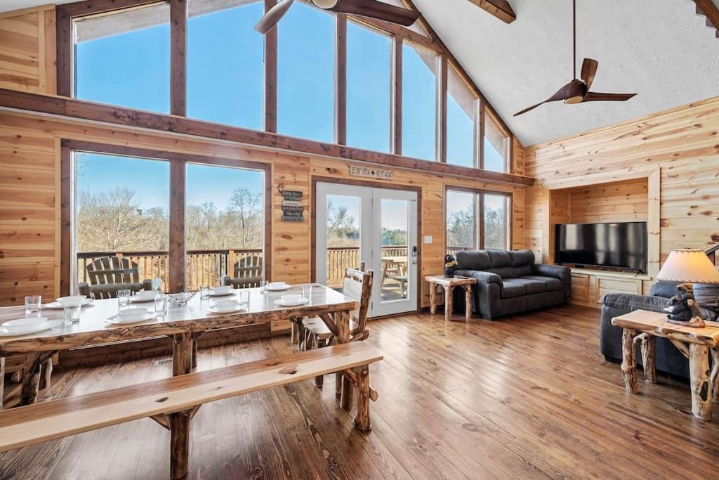 Dog Friendly! Views! Hot Tub! Close To Pf! Gsmnp Севьервилл Экстерьер фото
